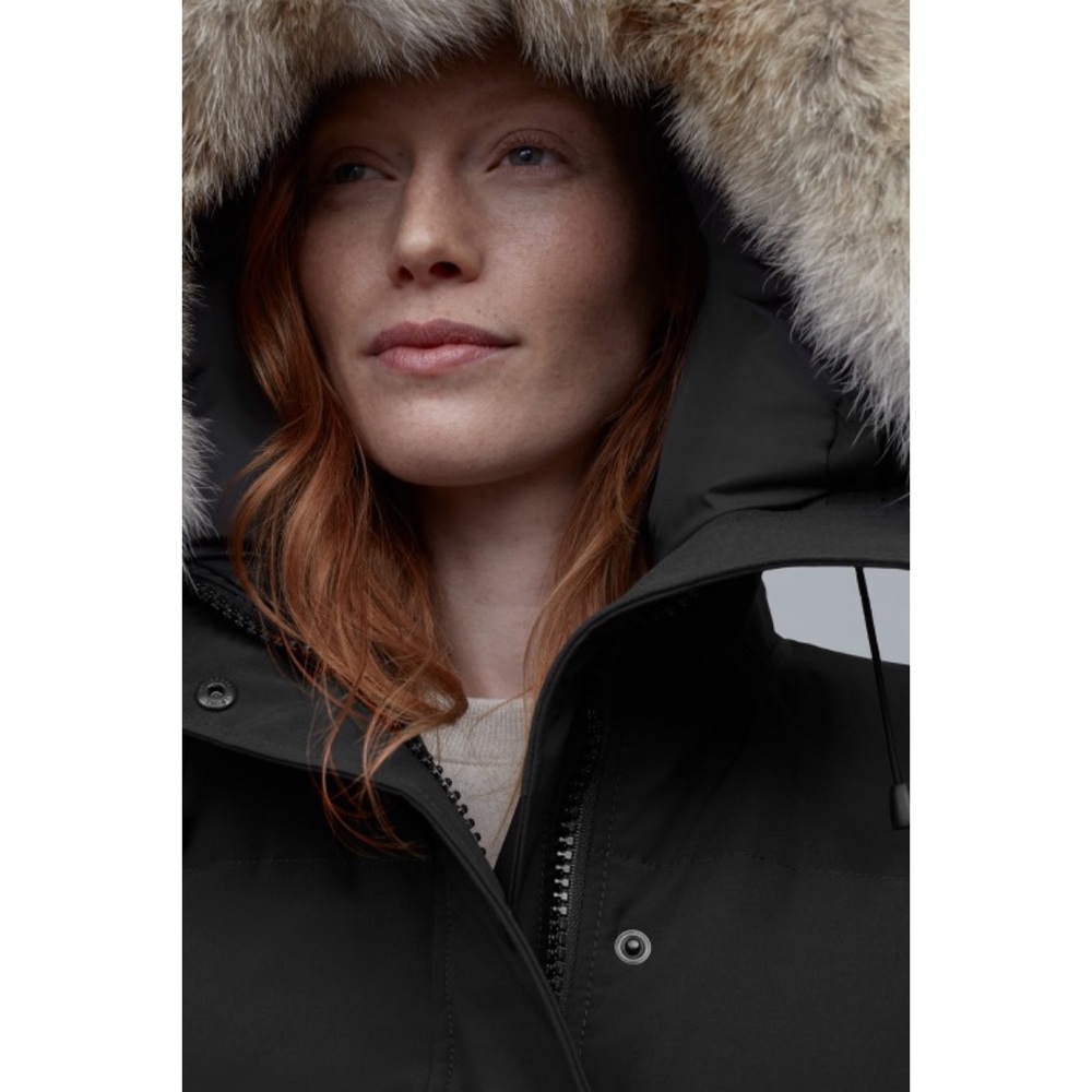 *SOLD* Authentic Canada Goose Shelburne parka EUC - Picture 5 of 9